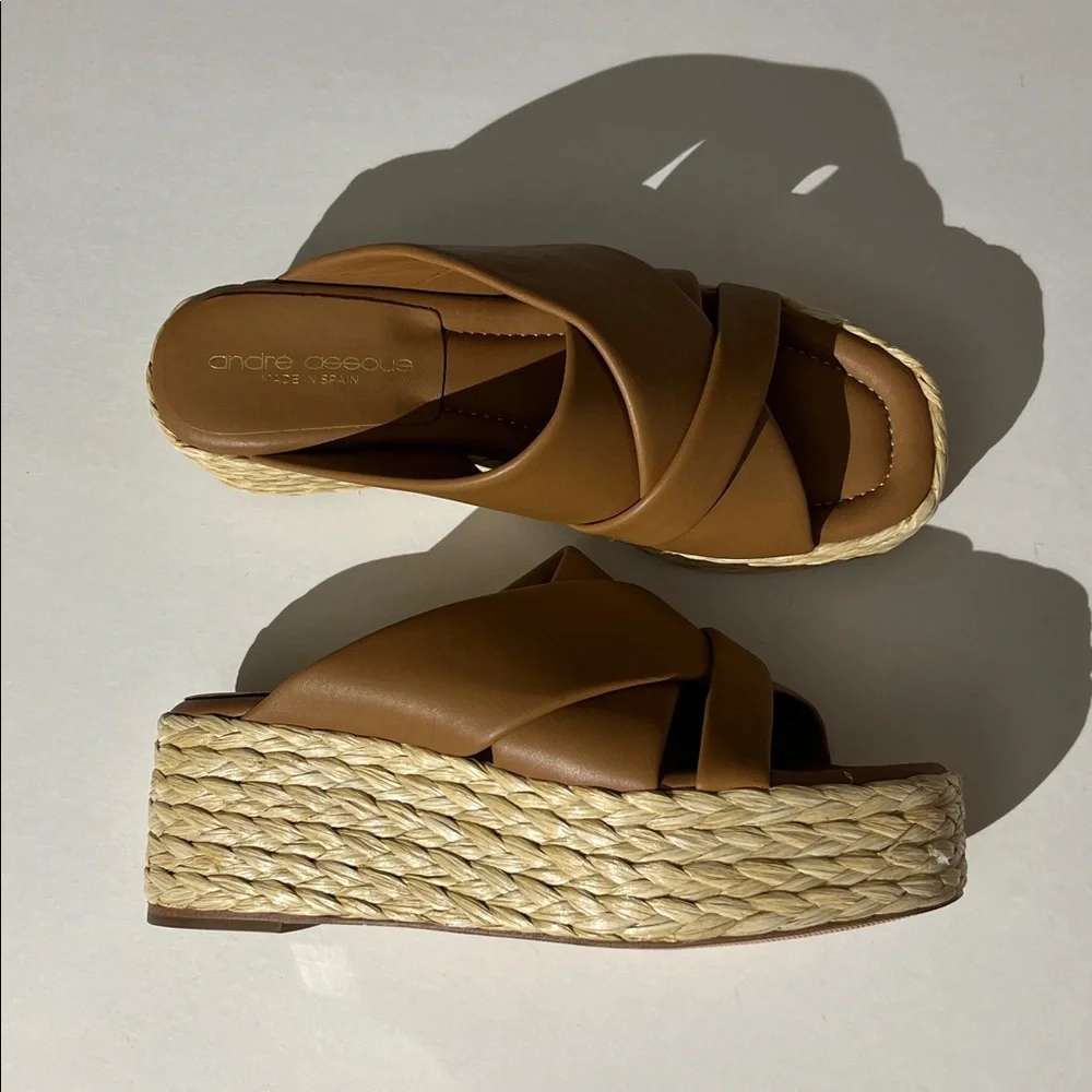 Andre Assous Calesa wedge sandals camel leather espadrilles platforms sz 39 NEW!